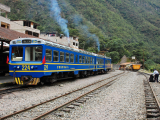 železniční stanice, Aguas Calientes (Peru, Shutterstock)
