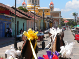 Vyhlídková jízda v kočáře před katedrálou Granada (Nikaragua, Dreamstime)