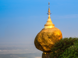 Golden Rock (Barma, Dreamstime)