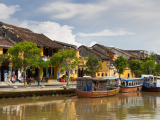 Loďky na řece Thu Bon, Hoi An (Vietnam, Dreamstime)