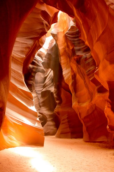 Antelope Canyon, Arizona (USA, Shutterstock)