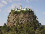 Popa (Barma, Shutterstock)