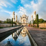 Aurangabád, falešný Tádžmahál (Indie, Shutterstock)
