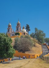 Kostel Nuestra Senora de los Remedios v Cholule (Mexiko, Ing. Martina Drašarová, Ph.D.)