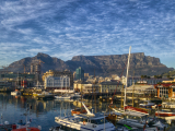 Přístav v Kapském městě se Stolovou horou v pozadí (Jihoafrická republika, Pixabay.com)