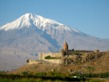 starověký ortodoxní klášter, Arménie (Arménie, Dreamstime)