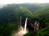 vodopád Nohkalikai Cherrapunjee, Meghalaya (Bangladéš, Dreamstime)