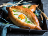 Khachapuri (Gruzie, Dreamstime)