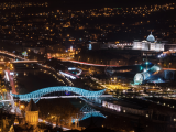 noční Tbilisi (Gruzie, Dreamstime)