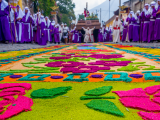 velikonoční koberce, Antigua (Guatemala, Dreamstime)