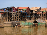 Tonhle Sap, rybářská vesnice (Kambodža, Dreamstime)