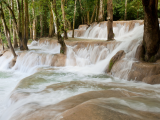 Tad Sae (Laos, Shutterstock)