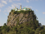 Popa (Barma, Shutterstock)