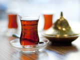 Tradiční čaj (Turecko, Shutterstock)
