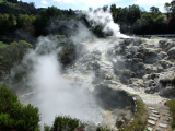 horké prameny Furnas, ostrov Sao Miguel, Azory (Portugalsko, Shutterstock)