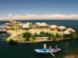 Isla Uros, Titikaka (Peru, Shutterstock)