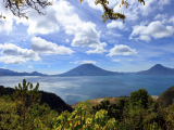 jezero Atitlan (Guatemala, Shutterstock)