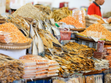 sušené ryby na trhu (Malajsie, Shutterstock)