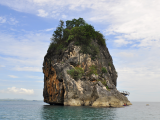 ostrůvek u poloostrova Caramoan, Filipíny (Filipíny, Shutterstock)