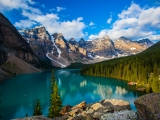 Jezero Moraine, NP Banff (Kanada, Shutterstock)