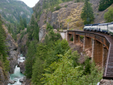 Průjezd vlakem, Rocky Mountains (Kanada, Shutterstock)