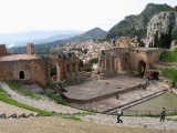 řecké divadlo, Sicílie - Taormina (Itálie, Geops)