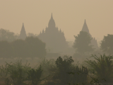 3)Tisíc jedna pagoda -A (Barma,  Jaromír Červenka)