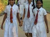 Školačky, Polonnaruwa (Srí Lanka, Libor Konečný)