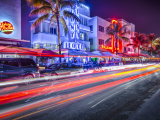 Ocean Drive, South Beach, Miami (USA,  Dreamstime)