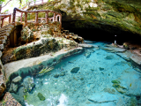 Jeskyně Ogtong, ostrov Bantayan (Filipíny, Dreamstime)