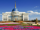 prezidentský palác, Astana (Kazachstán,  Dreamstime)