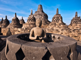 Borobudur, Jáva (Indonésie, Dreamstime)