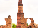 Věž Qutub-Minar, Nové Dilí (Indie, Dreamstime)