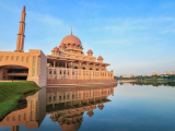 Mešita, Putrajaya (Malajsie, Dreamstime)