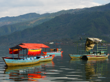 Jezero Phewa, Pokhara (2) (Nepál, Dreamstime)