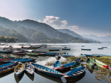 Jezero Phewa, Pokhara (3) (Nepál, Dreamstime)