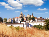 Katedrála, Evora (2) (Portugalsko, Dreamstime)