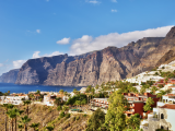 Los Gigantes, Tenerife, Kanárské ostrovy (Španělsko, Dreamstime)