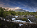 Sopka Osorno a vodopády Petrohue, Patagonie (Chile, Dreamstime)