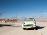 Vrak auta nedaleko San Pedra de Atacama (Chile, Dreamstime)