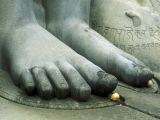 Nohy boha Bahubaliho, Sravanabelagola (Indie, Dreamstime)