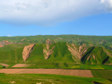 Jaro v údolí Hissar (Tádžikistán, Dreamstime)