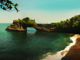 Chrám Tanah Lot (Indonésie, Dreamstime)