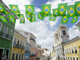 Vlajky v centru Pelourinho Salvador (Brazílie, Dreamstime)