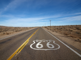 Route 66 (USA, Dreamstime)