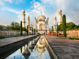 Aurangabád, falešný Tádžmahál (Indie, Shutterstock)