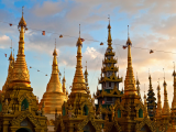 Zlaté stúpy Shwedagon, Rangún (Barma, Dreamstime)