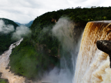 Vodopády Kaieteur (Guyana, Dreamstime)