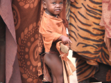 Dítě z kmene Himba (Namibie, Shutterstock)