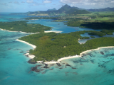 Ile aux Cerf (Mauricius, Dreamstime)